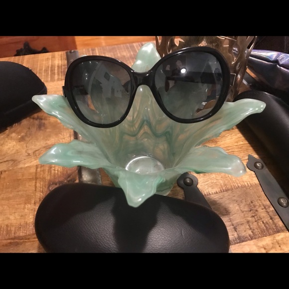 Used - Picture 2 of 2